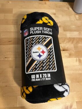 Pittsburgh Steelers Super Soft Plush Throw